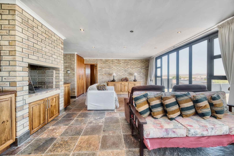 4 Bedroom Property for Sale in Pearly Beach Western Cape